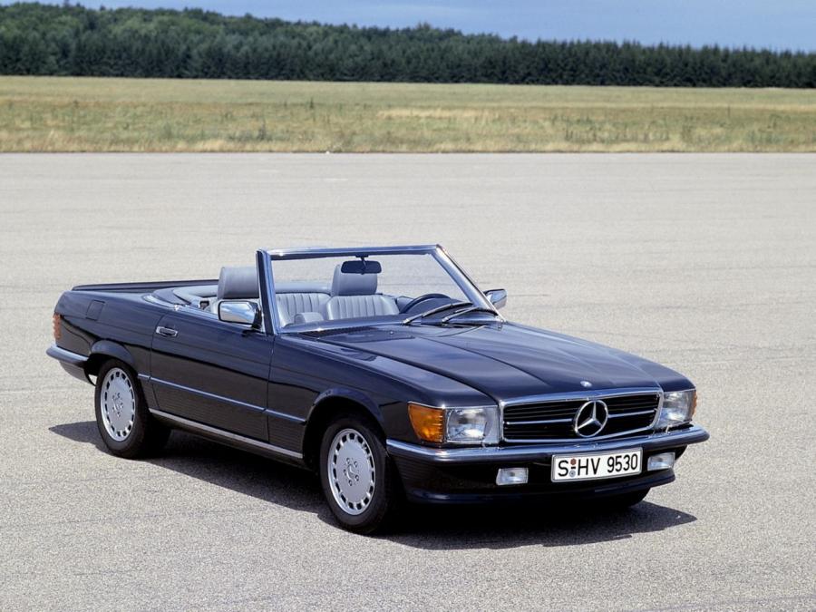  Mercedes-Benz 500 SL 1980 года  (фото 15 из 25)